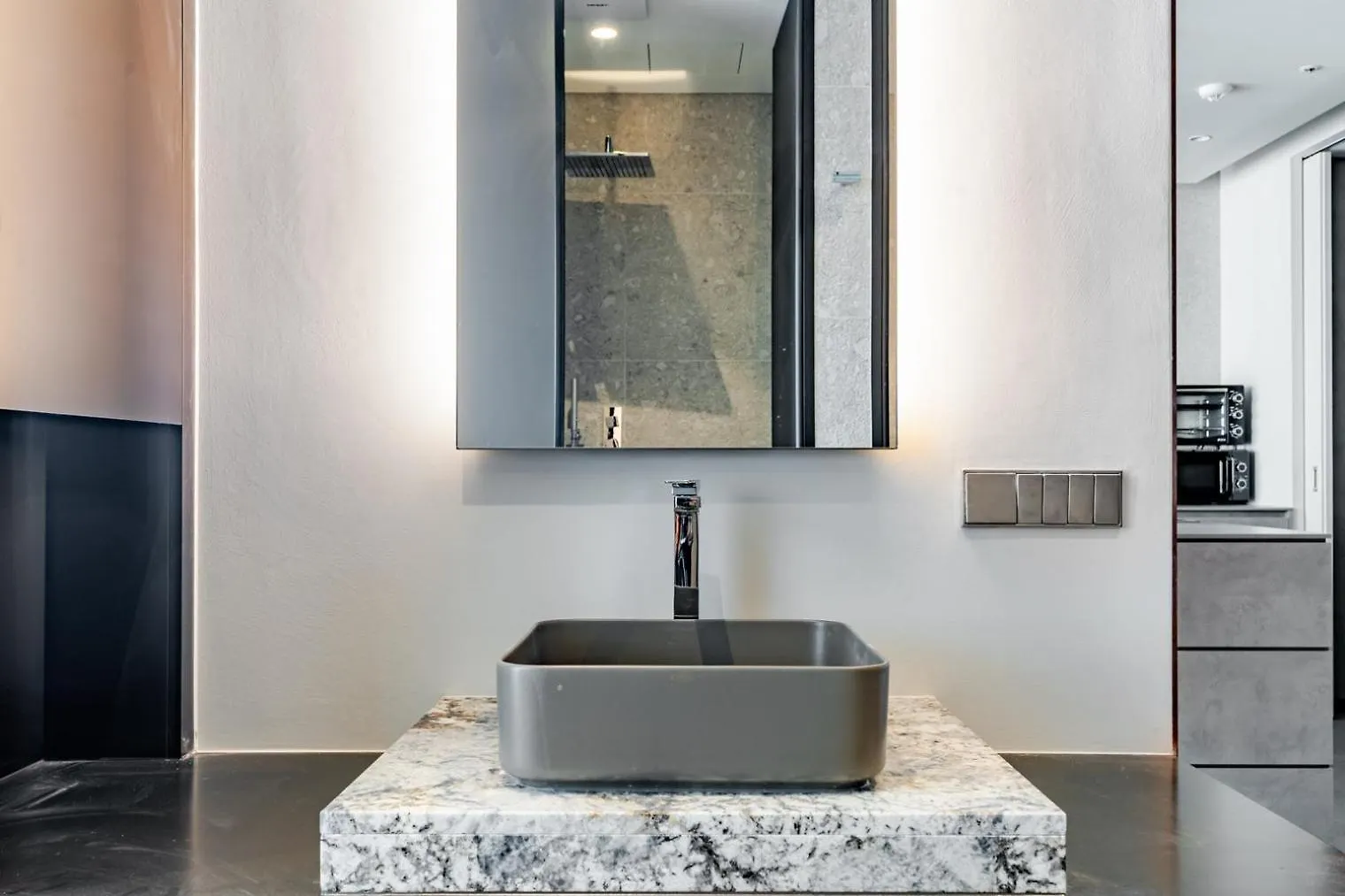 Blueground Id3 Nonhyeon City View Ac Sel-3 Seoel Appartement